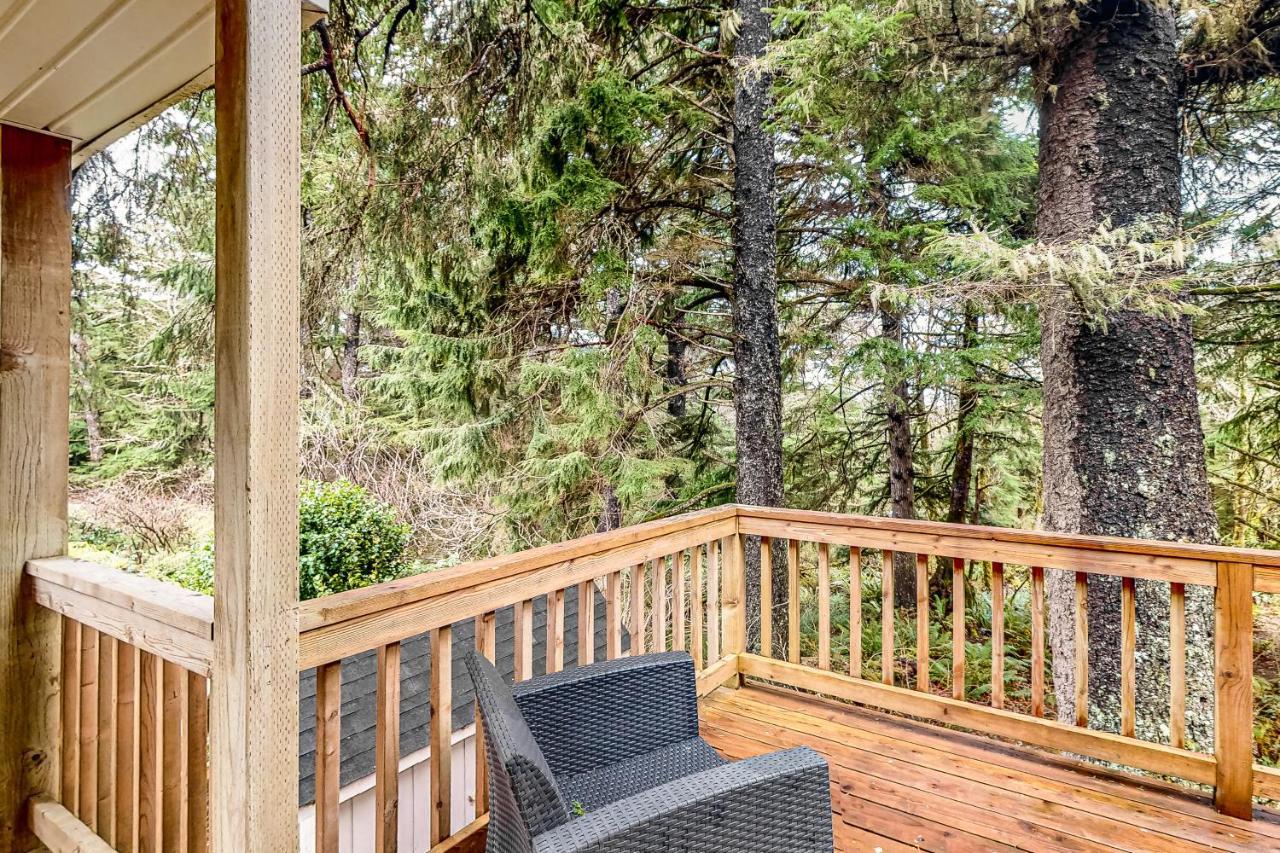 Treehouse By The Sea Villa Cape Meares Bagian luar foto